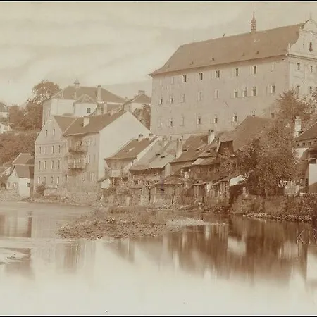 Podhradi Gæstehus 2*