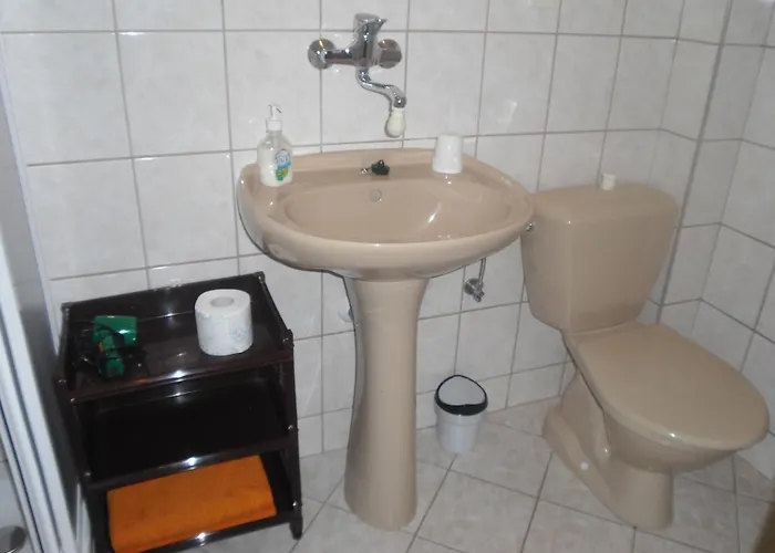 Podhradí Casa de hóspedes 2*
